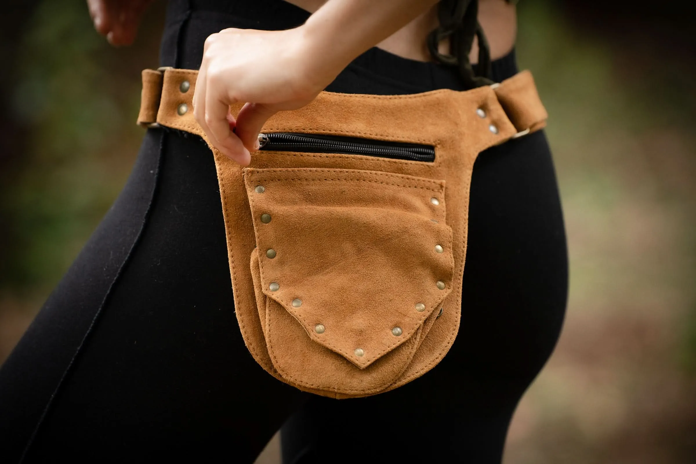 The Nile Recycled Leather Pocket Belt - Wholesale